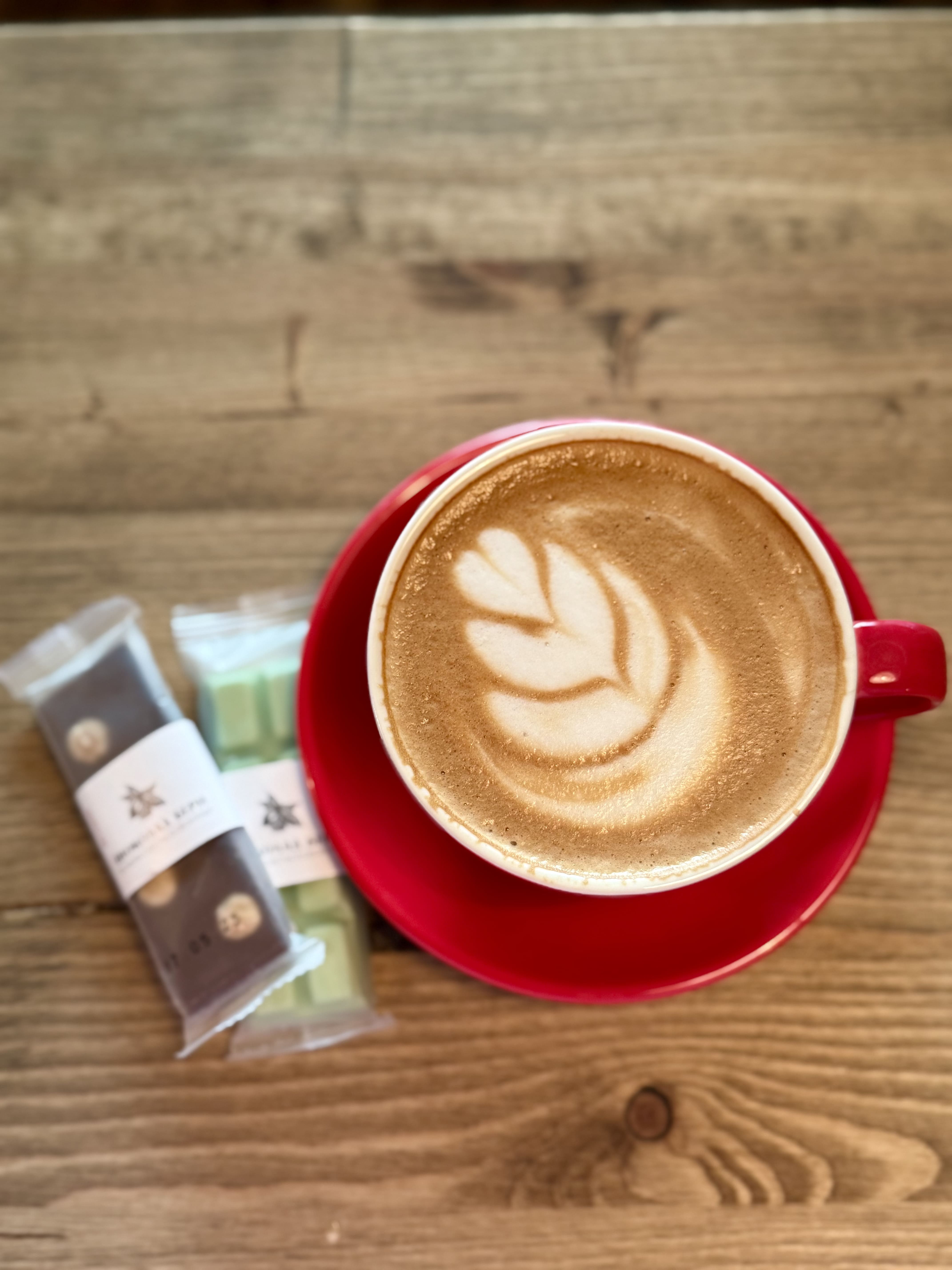 Ассортимент десертов в витрине Soul Cafe